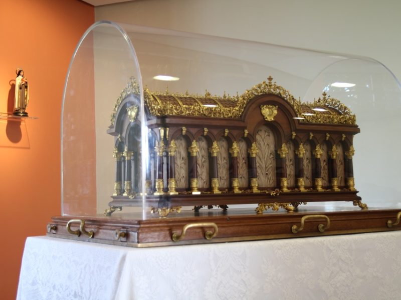 Relíquias de Santa Teresinha do Menino Jesus estão em peregrinação pelo Brasil